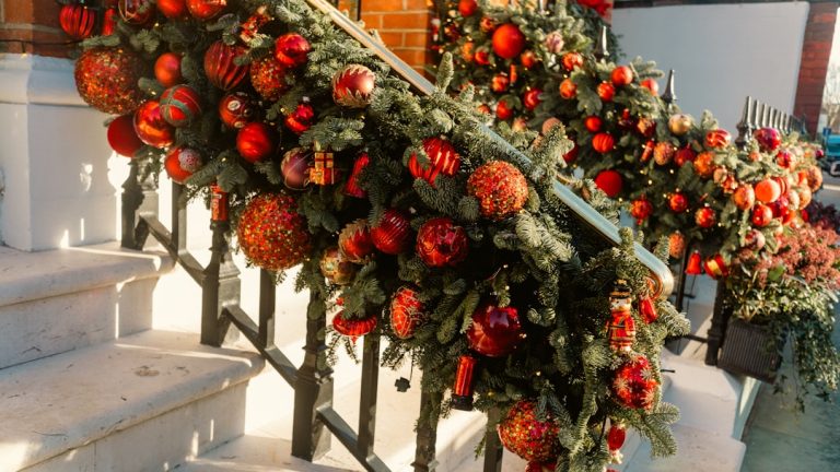 Seasonal Decorating Tips to Keep Your Space Inviting Year-Round